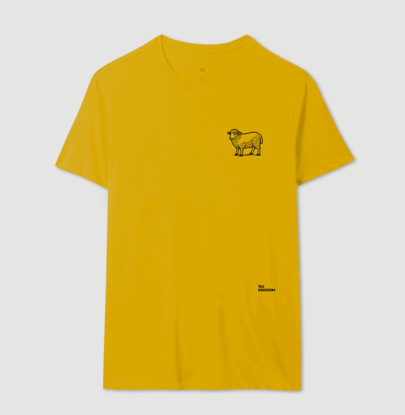 CAMISETA SOMOS OVELHAS NO PEITO