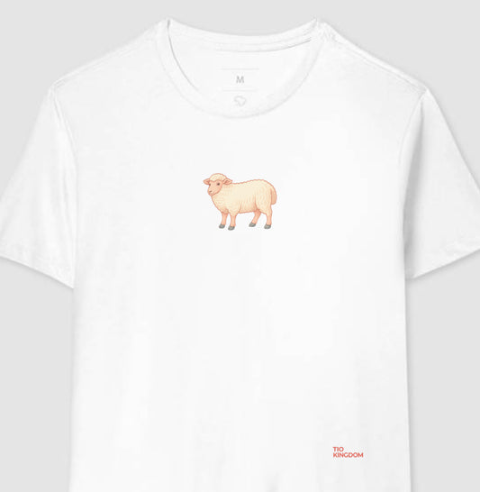 CAMISETA MINIMALISTA OVELHA PASTEL