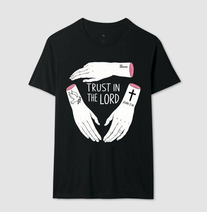 CAMISETA CRISTÃ GOSPEL TRUST IN THE LORD